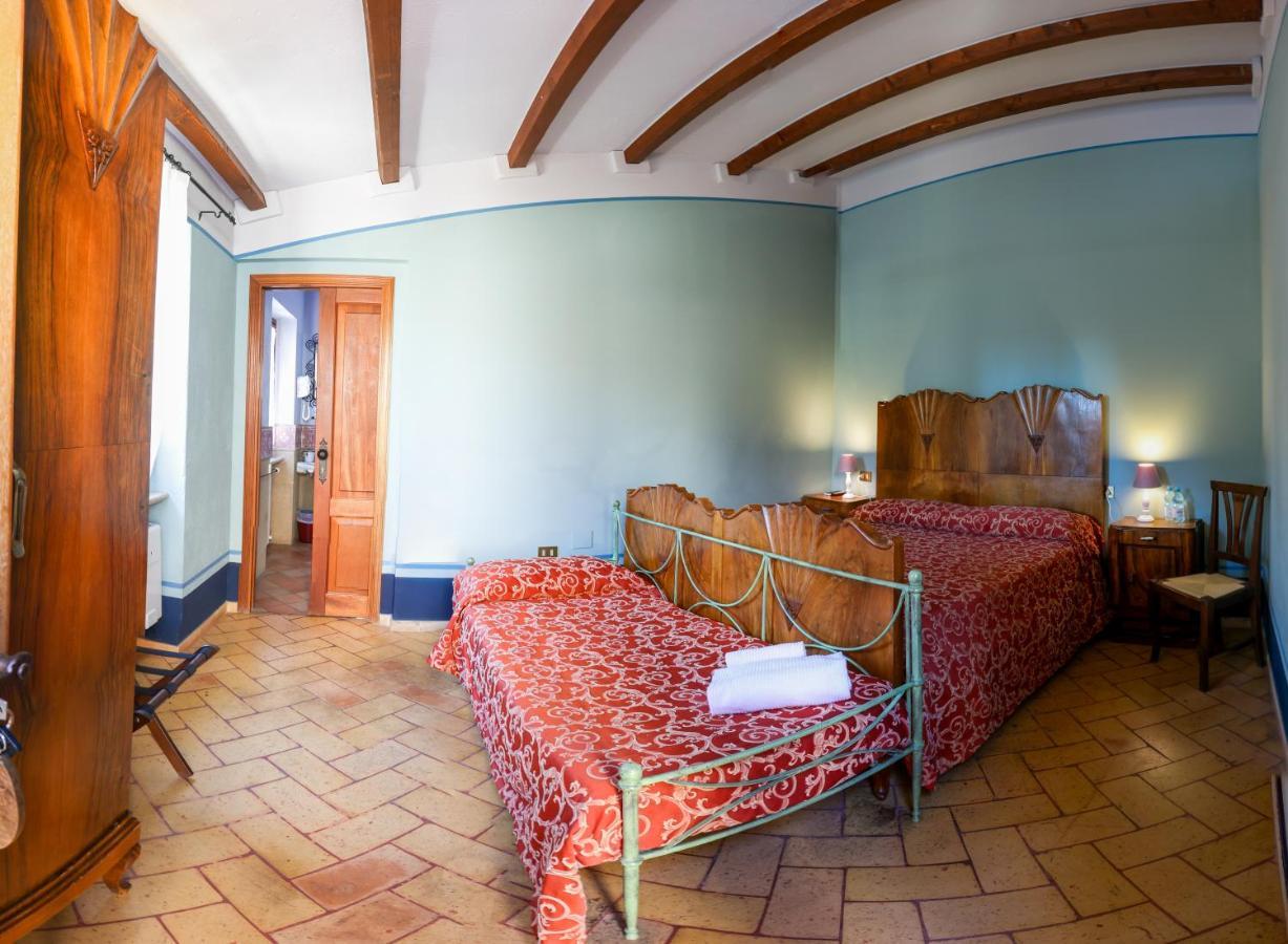 Albergo Diffuso Borgo Montemaggiore Montemaggiore al Metauro Luaran gambar