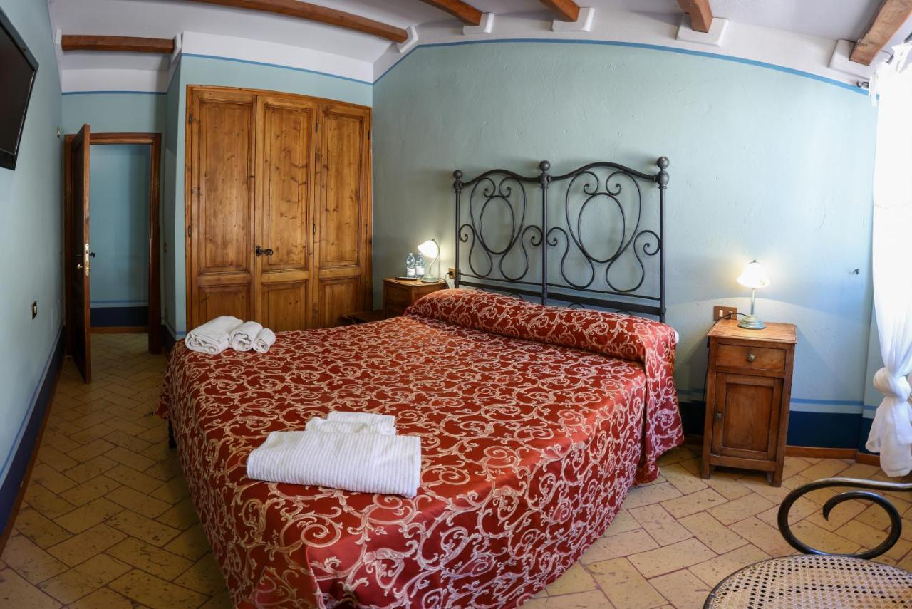 Albergo Diffuso Borgo Montemaggiore Montemaggiore al Metauro Luaran gambar