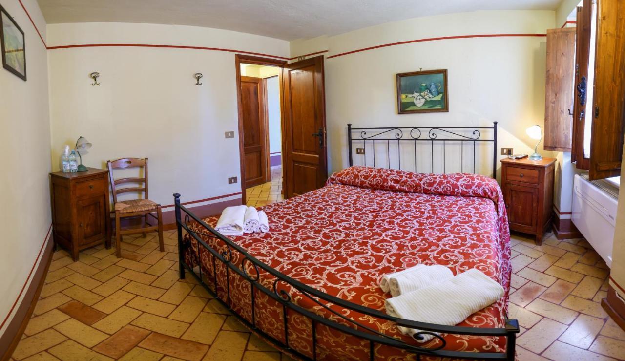 Albergo Diffuso Borgo Montemaggiore Montemaggiore al Metauro Luaran gambar