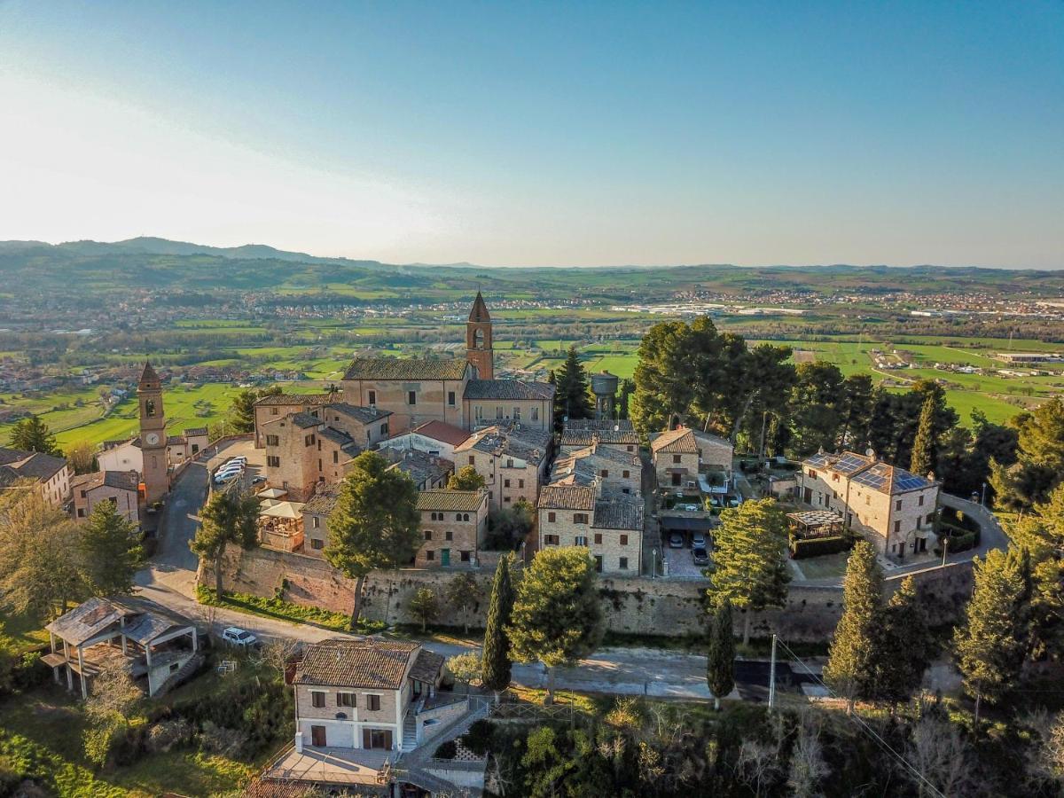 Albergo Diffuso Borgo Montemaggiore Montemaggiore al Metauro Luaran gambar