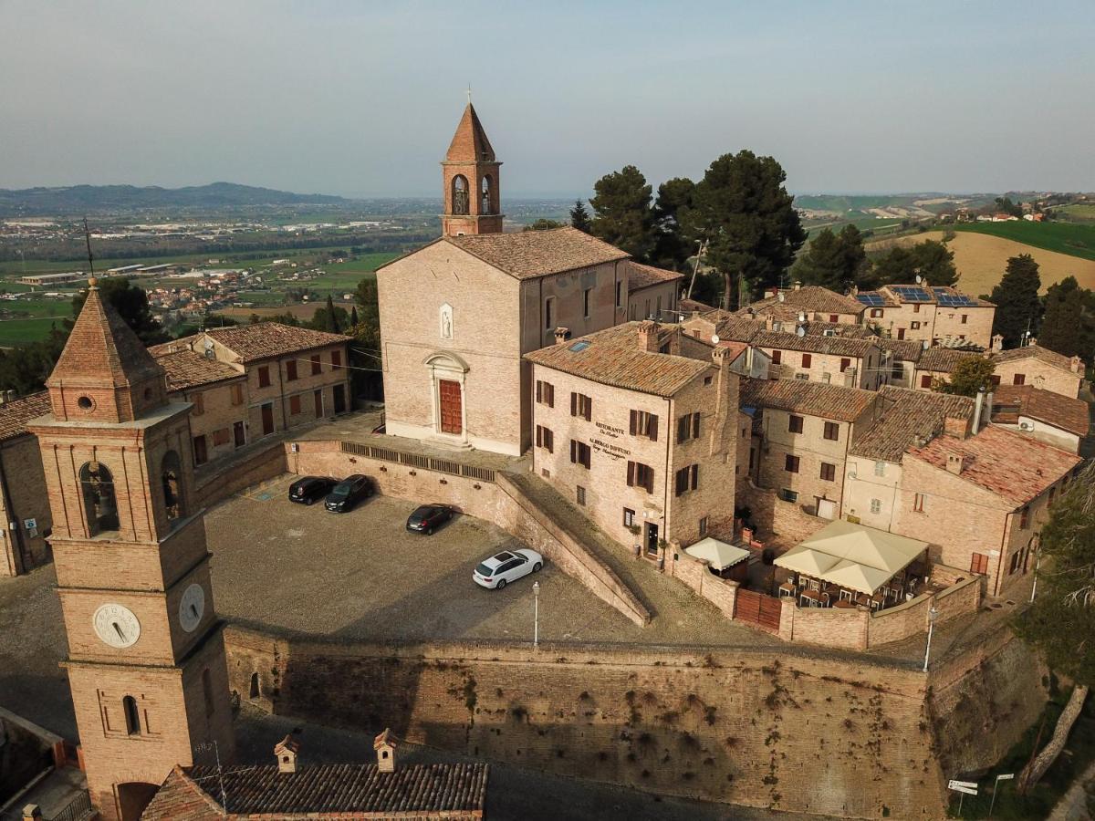 Albergo Diffuso Borgo Montemaggiore Montemaggiore al Metauro Luaran gambar