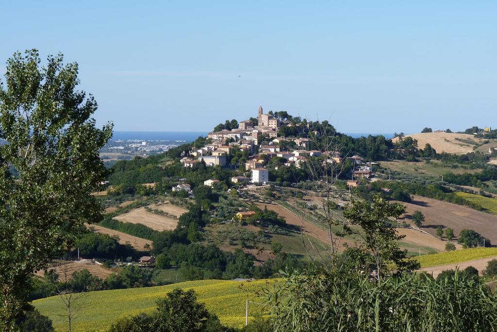 Albergo Diffuso Borgo Montemaggiore Montemaggiore al Metauro Luaran gambar