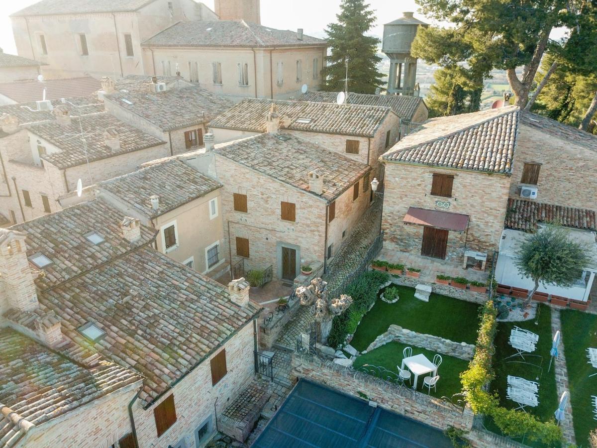 Albergo Diffuso Borgo Montemaggiore Montemaggiore al Metauro Luaran gambar