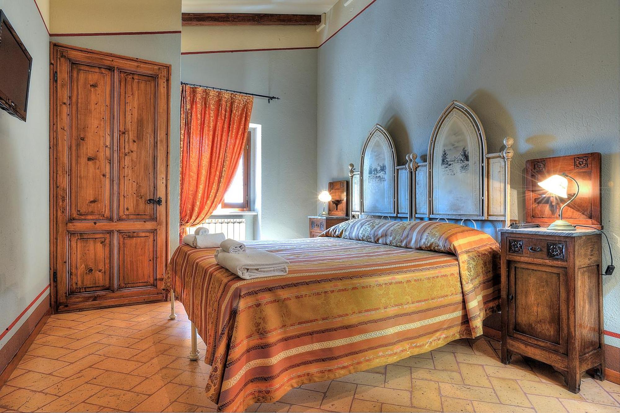 Albergo Diffuso Borgo Montemaggiore Montemaggiore al Metauro Luaran gambar