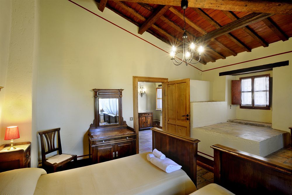 Albergo Diffuso Borgo Montemaggiore Montemaggiore al Metauro Luaran gambar